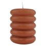 Bougie pilier MONISHA avec des rainures horizontales, cognac, 11cm, Ø9cm, 69h - Made in Germany