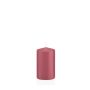 Bougie décorative cylindrique MAEVA, rose fraise, 10cm, Ø6cm, 33h - Fabriquée en Allemagne
