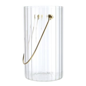 Vase décoratif BLANDINA avec anse, en verre, rainuré, transparent-doré, 18 cm, Ø 10 cm Vase décoratif BLANDINA avec anse, en verre, rainuré, transparent-doré, 18 cm, Ø 10 cm
