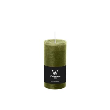 Bougie pilier / bougie en cire AURORA, vert olive, 12cm, Ø5,8cm, 42h - Made in Germany Bougie pilier / bougie en cire AURORA, vert olive, 12cm, Ø5,8cm, 42h - Made in Germany