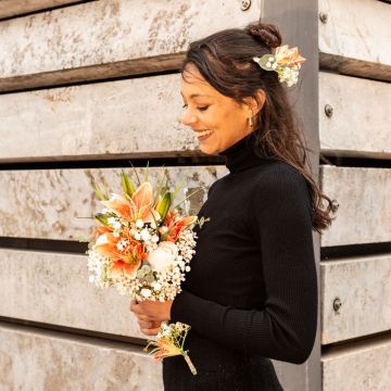 Happy Bride - bouquet de mariée personnalisé pour Tamara avec épingle et serre-tête Happy Bride - bouquet de mariée personnalisé pour Tamara avec épingle et serre-tête