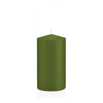 Bougie votive / bougie cylindrique MAEVA, vert olive, 15cm, Ø8cm, 69h - Made in Germany